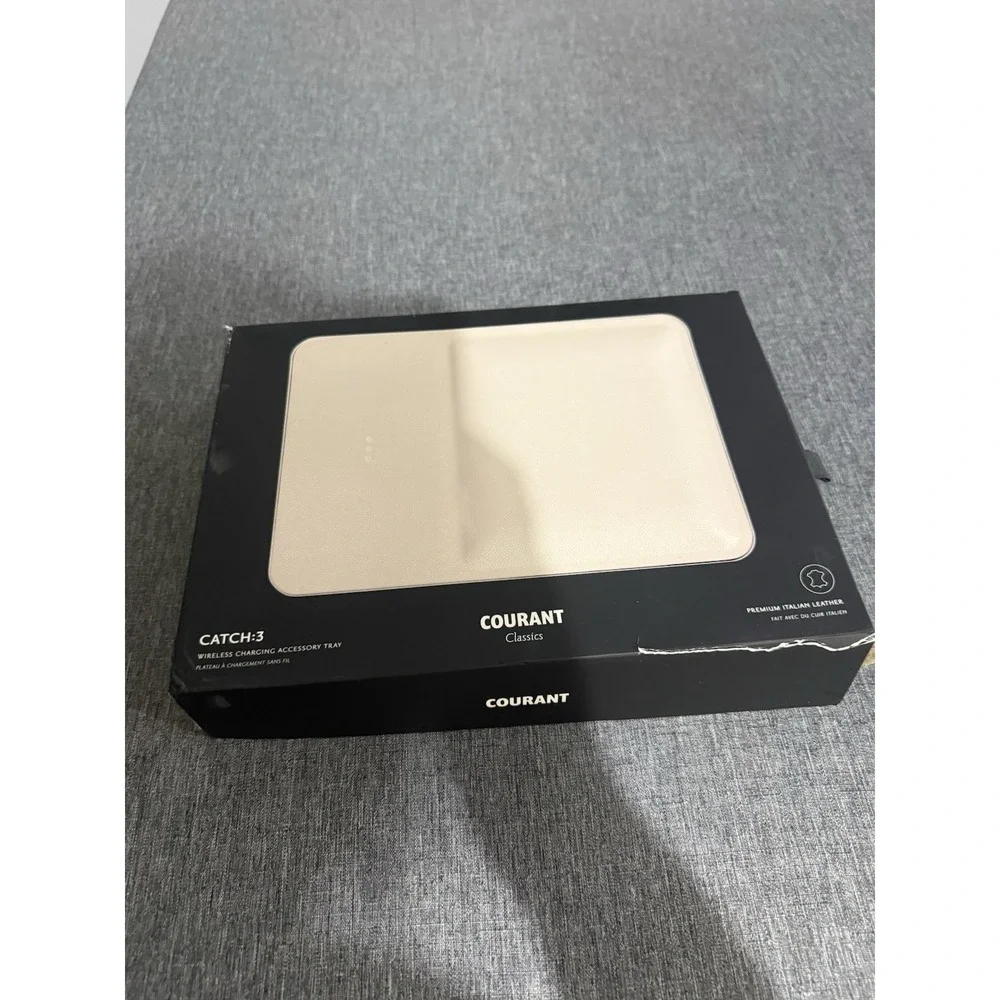 *NEW IN BOX* Courant Essentials Catch: 3 Wireless Charging Accessory Tray